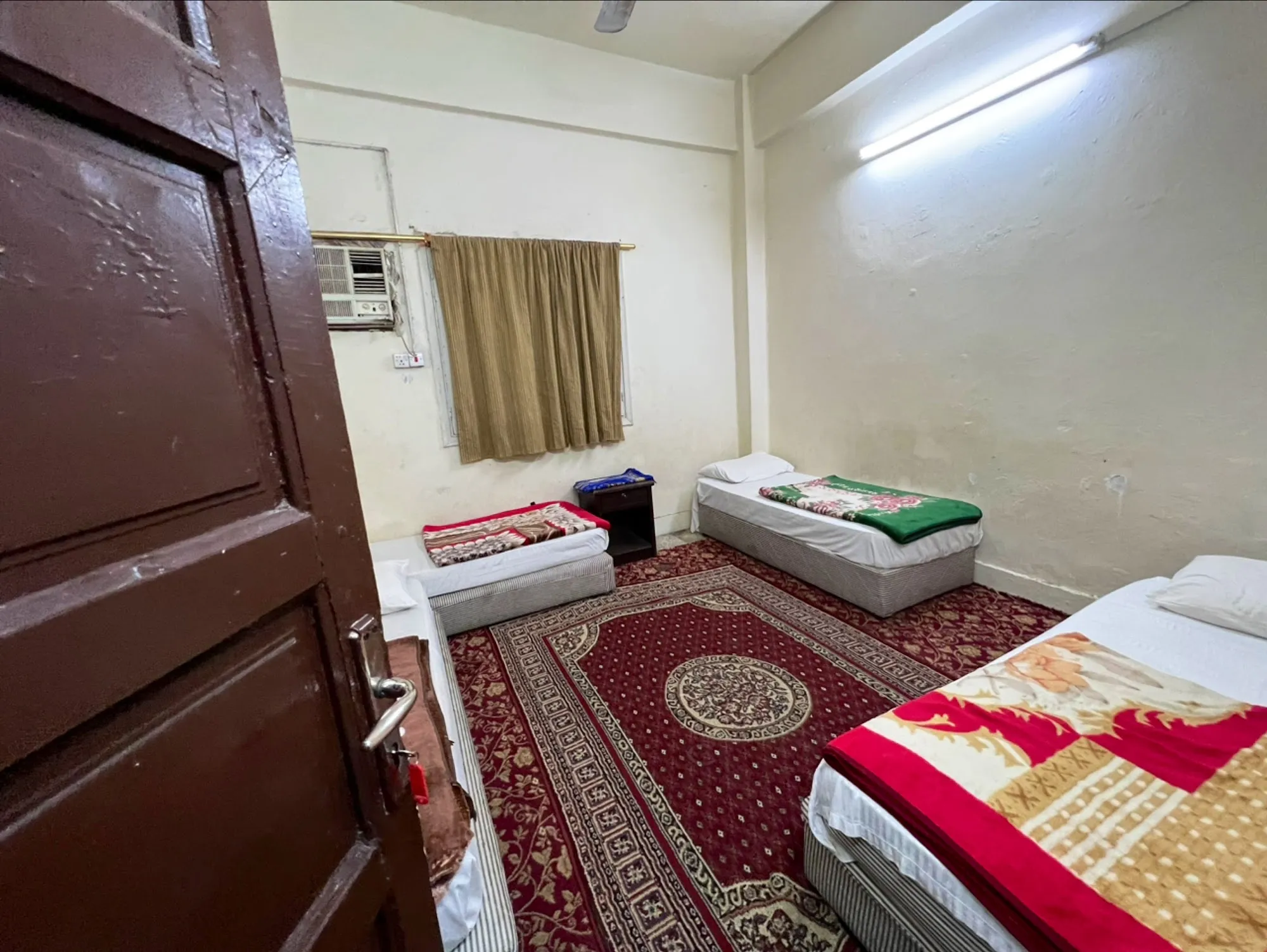 Al Eairy Furnished Apts Al Madinah 8-23